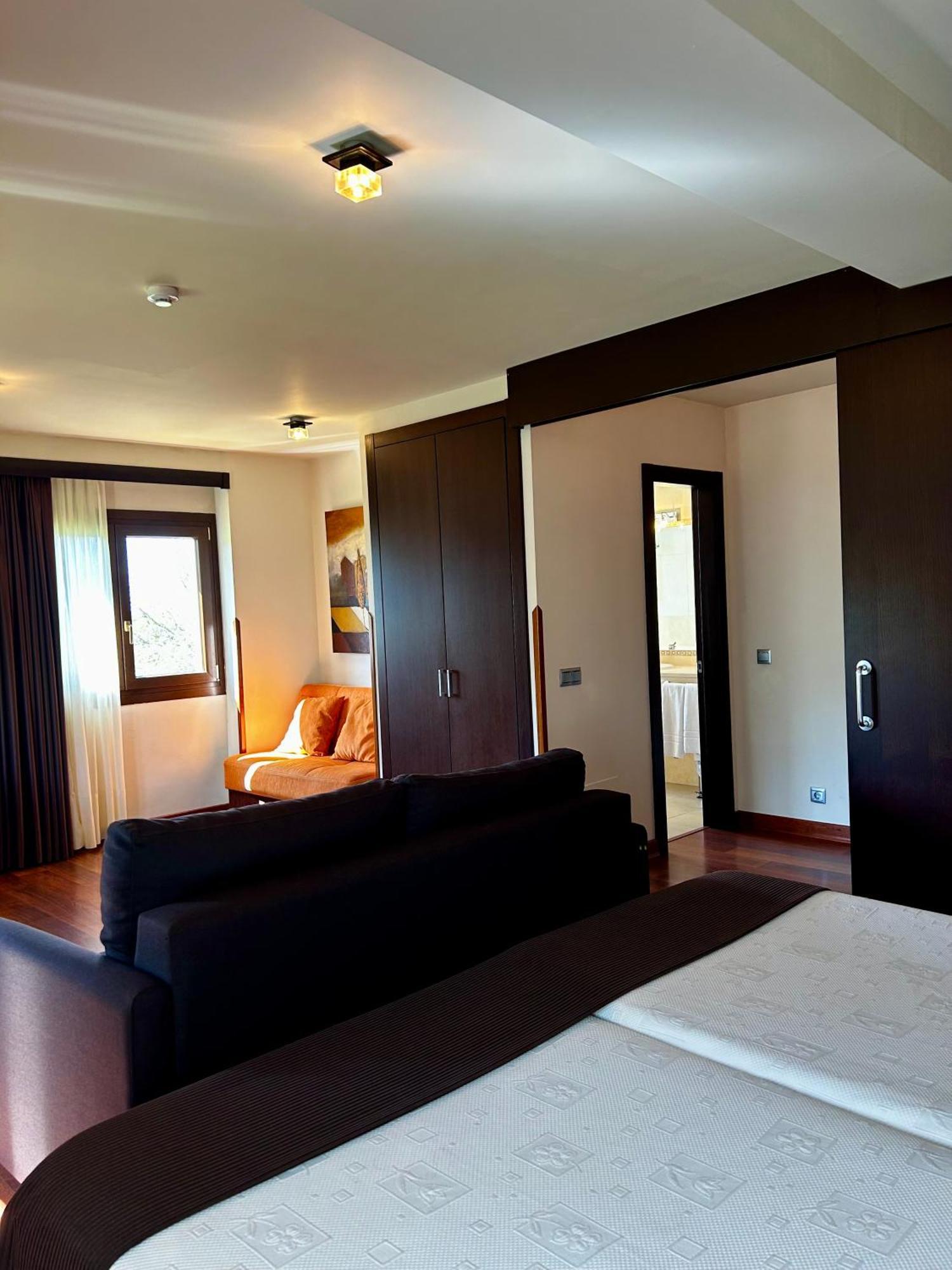Apartamentos Rurales L'Arquera Лянес Екстериор снимка