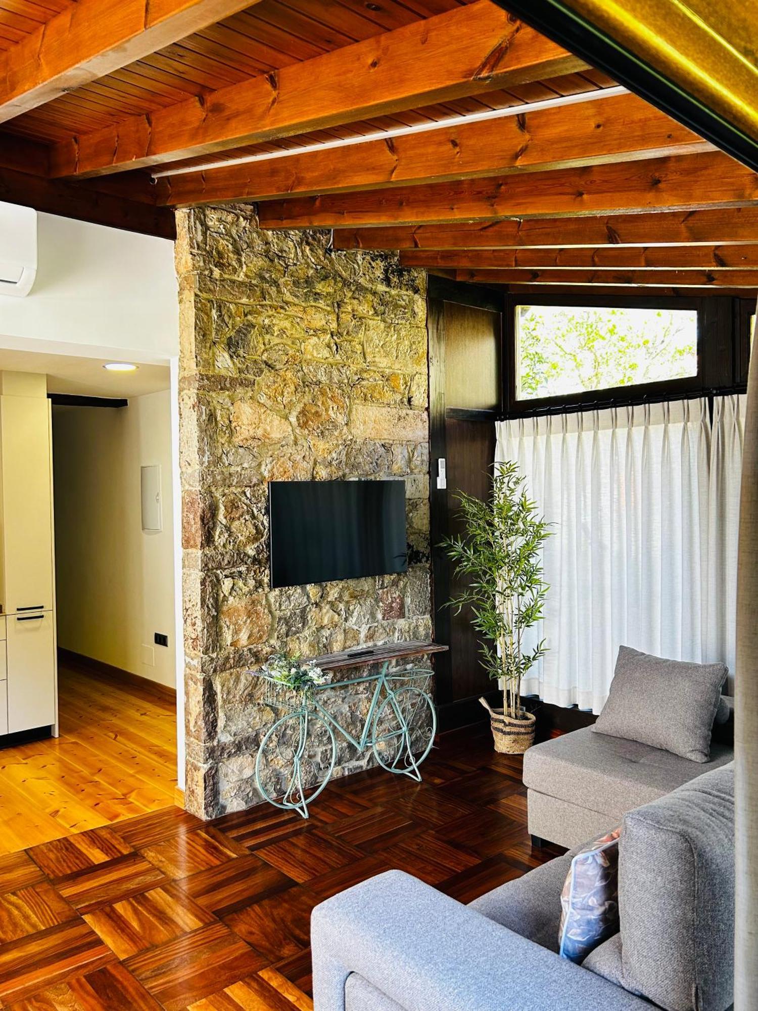 Apartamentos Rurales L'Arquera Лянес Екстериор снимка